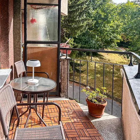 Apartman Cheyf Oasis *